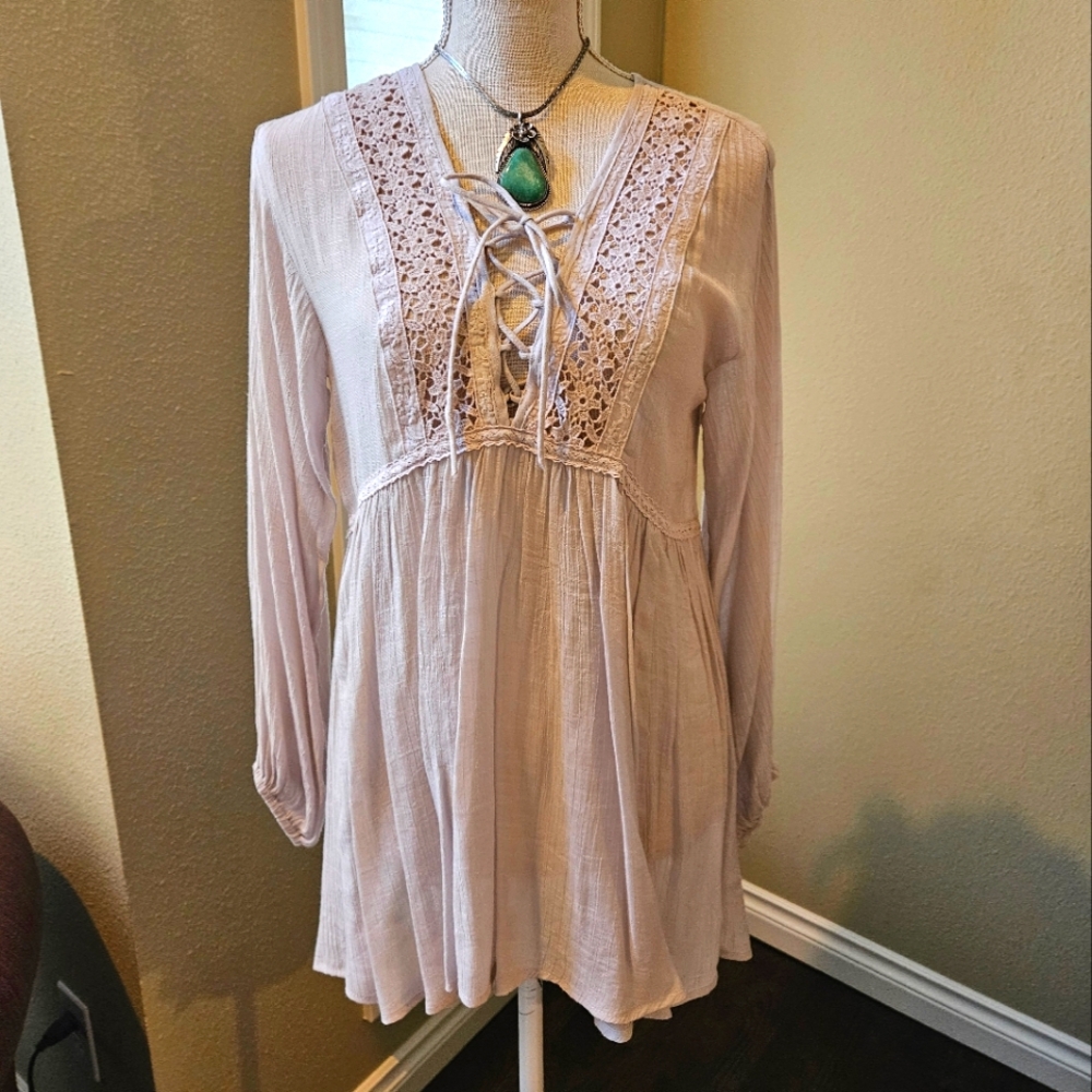 Amazing Anthropologie Gauzy Boho Blouse